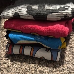 Marvel T-Shirt Mystery Bundle